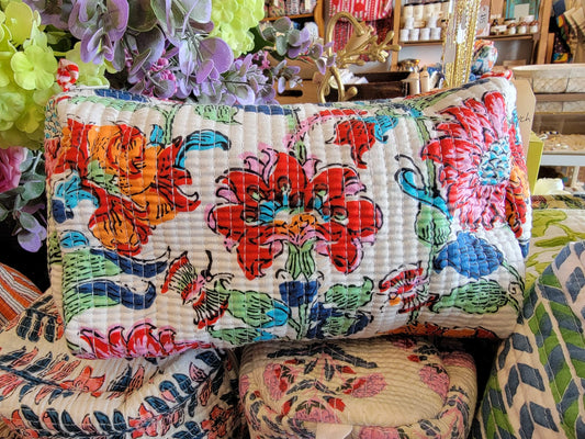 Vivianne Pouch